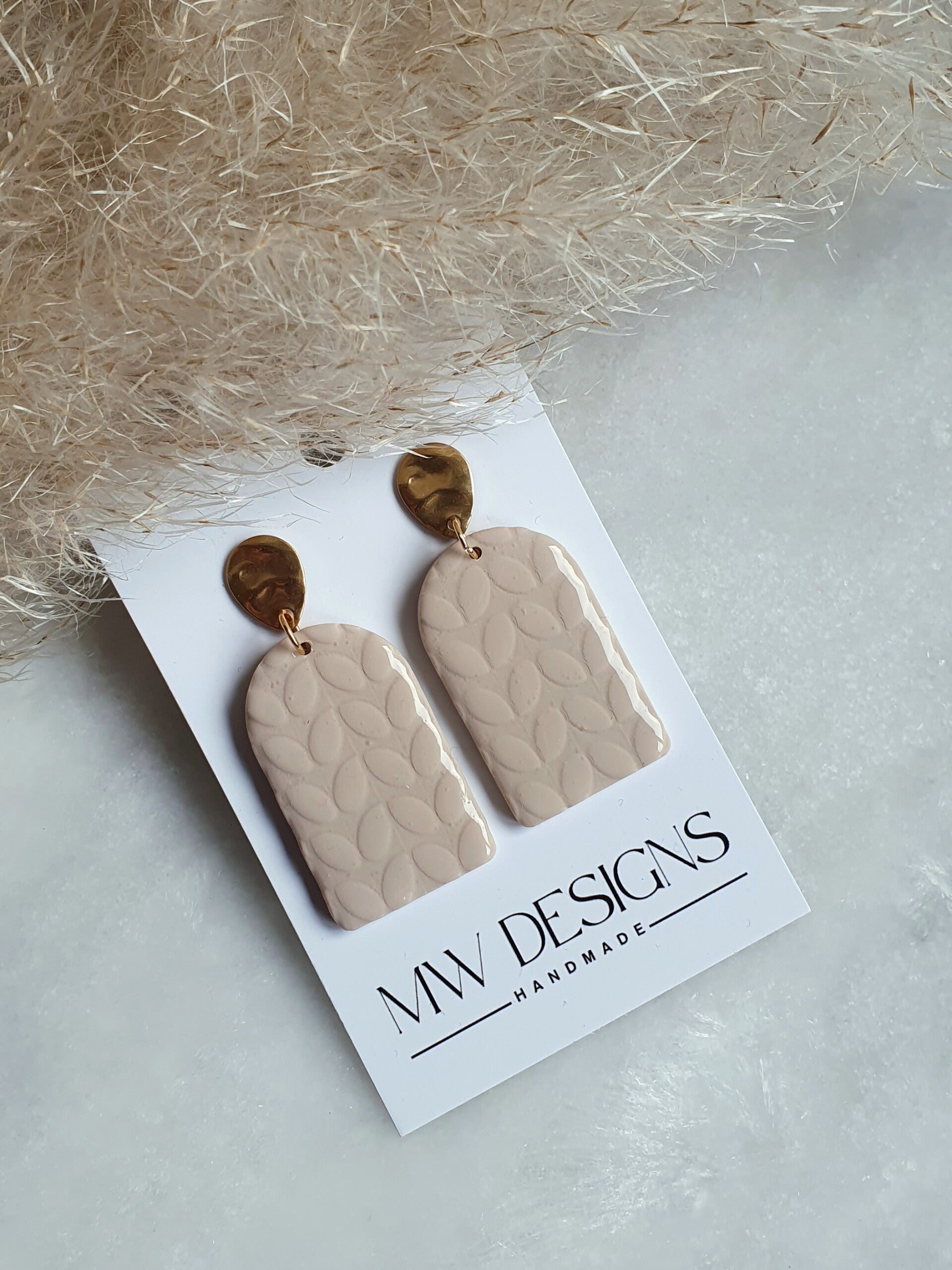Beige 17