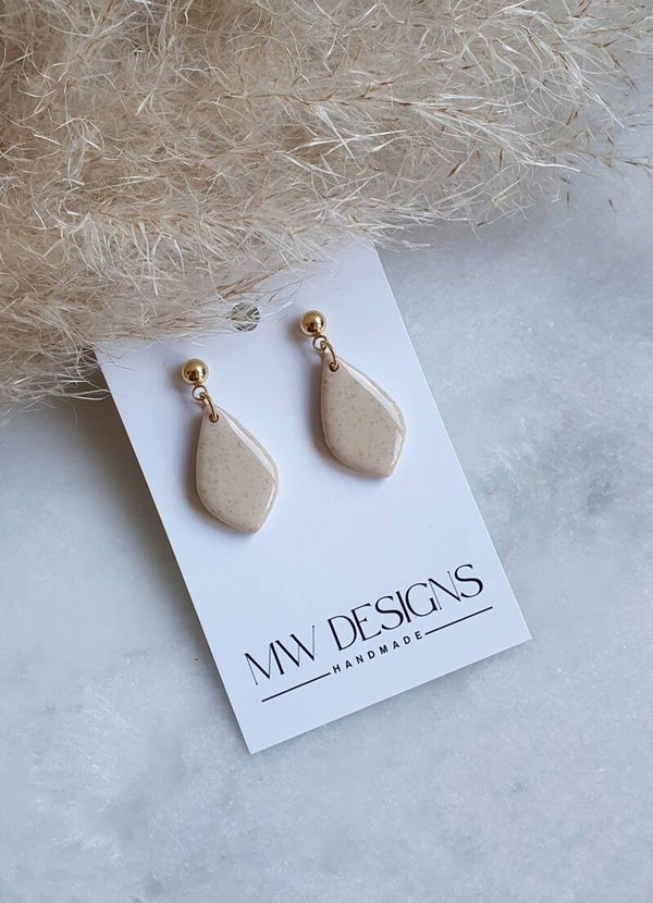 Beige 19