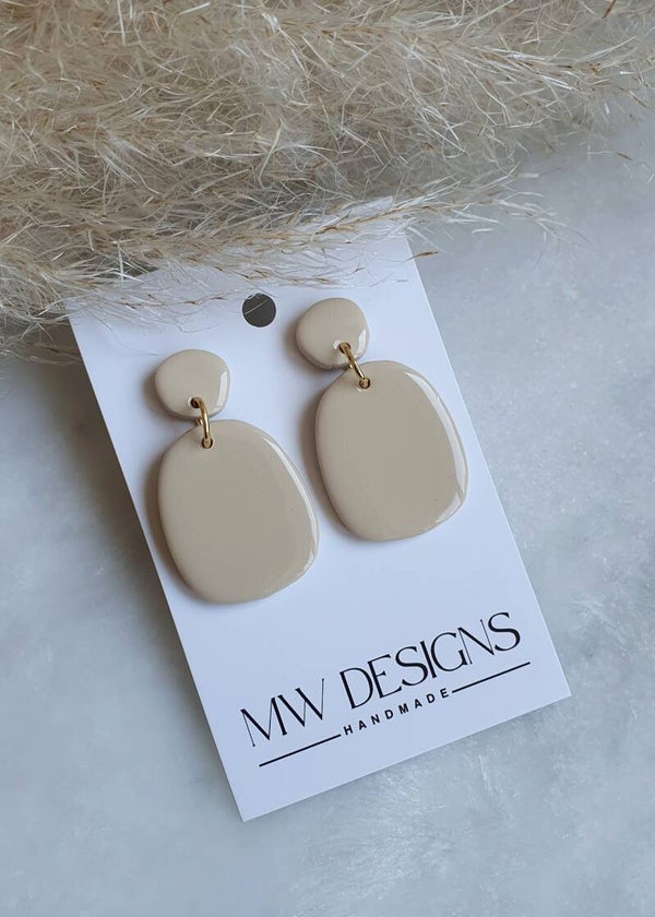 Beige 32