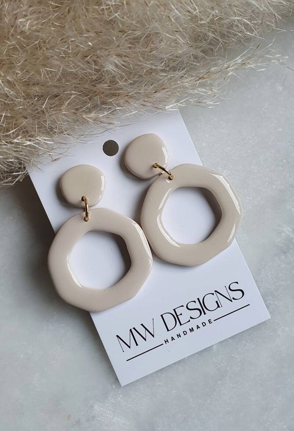 Beige 4