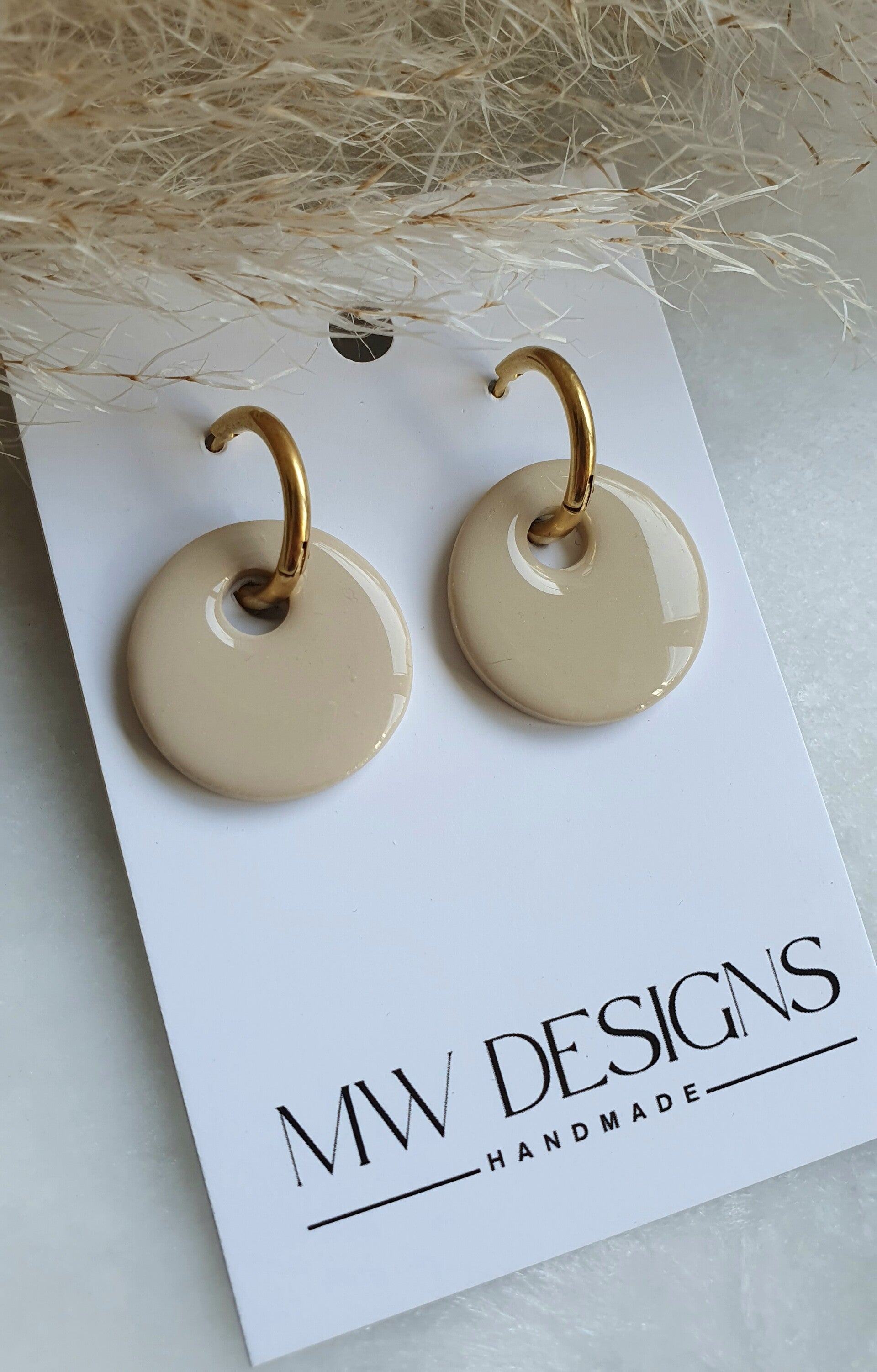 Beige 47