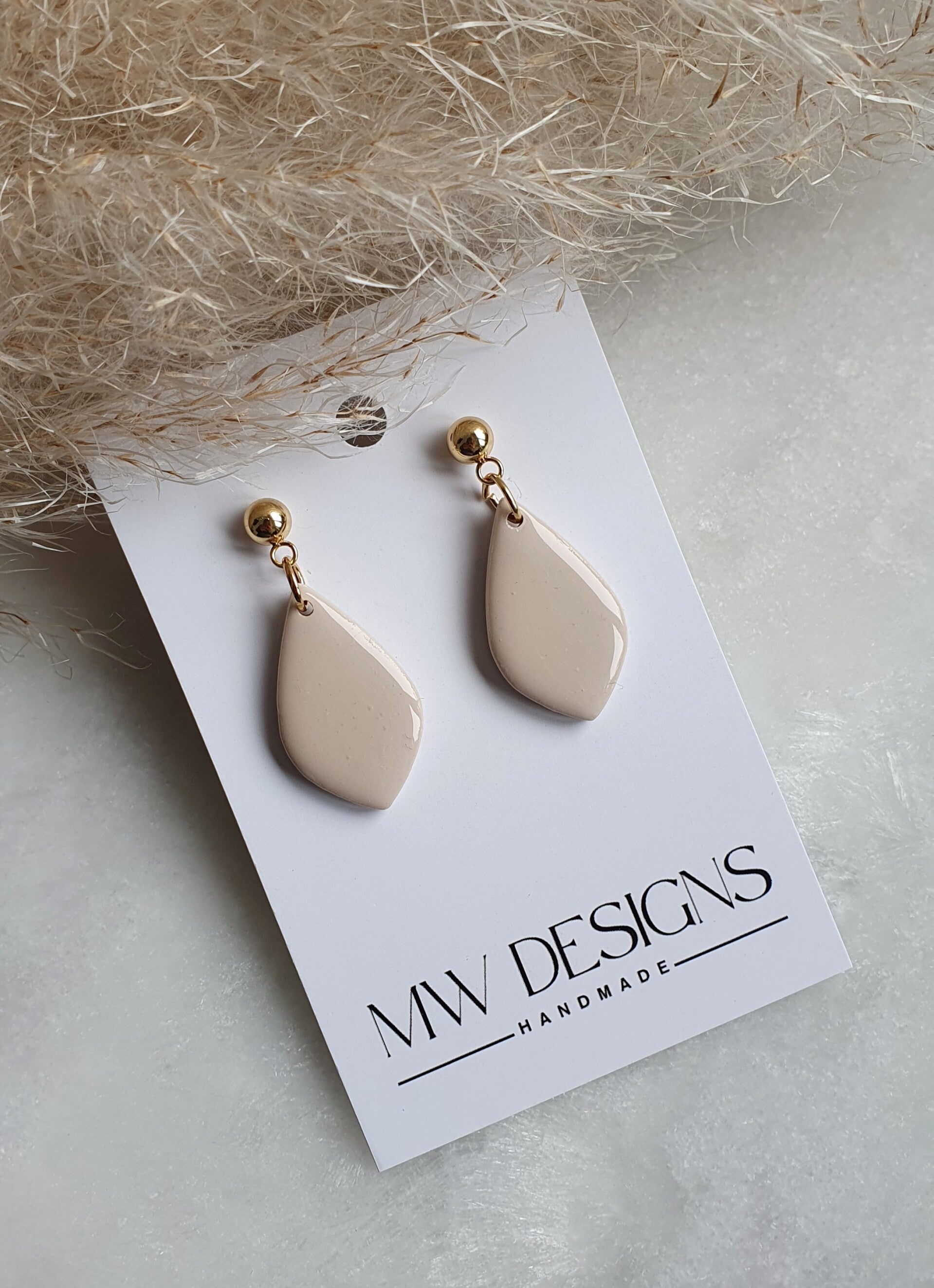 Beige 7