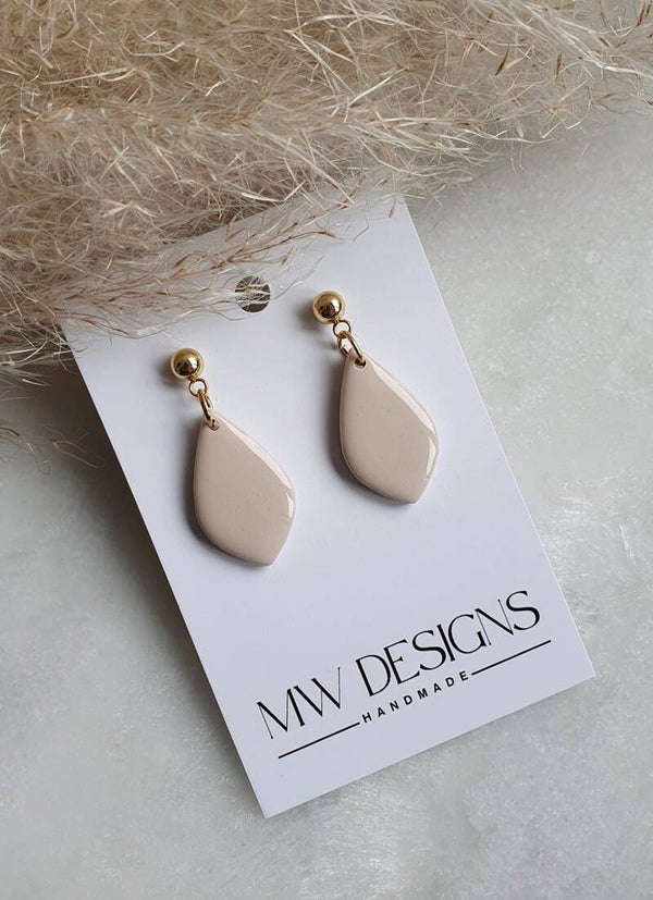 Beige 7