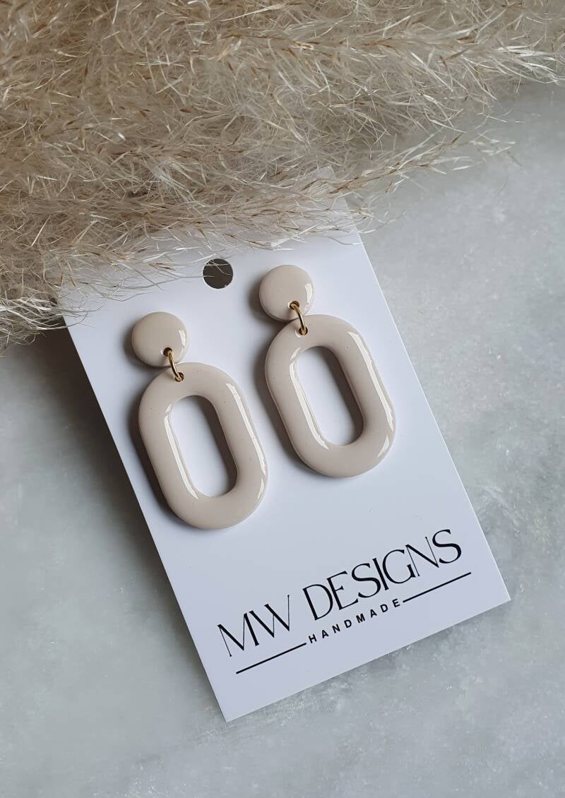 Beige 8