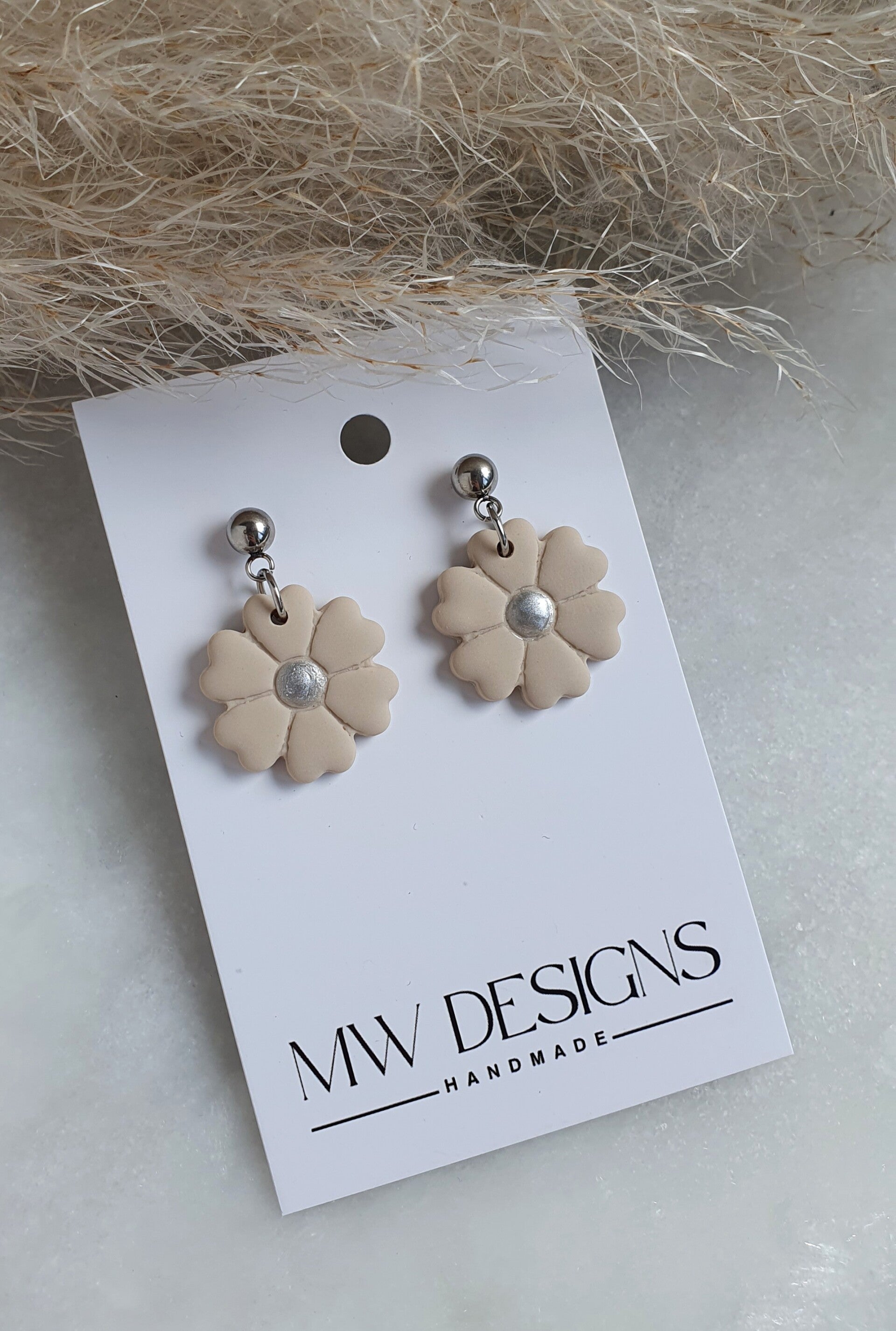 Flowers Beige 4