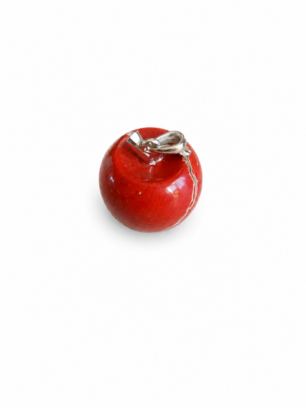 Figurine/ pendentif pomme Jaspe rouge