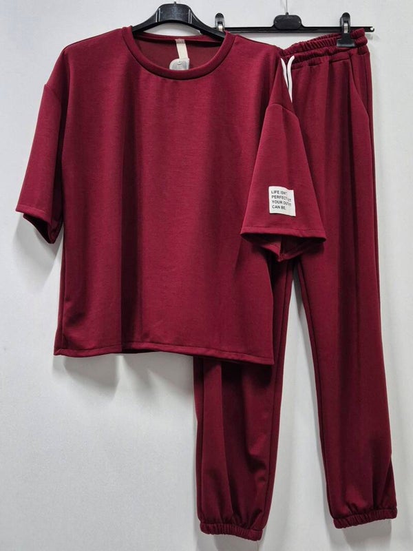 Perfect set kort smalle broek bordeaux