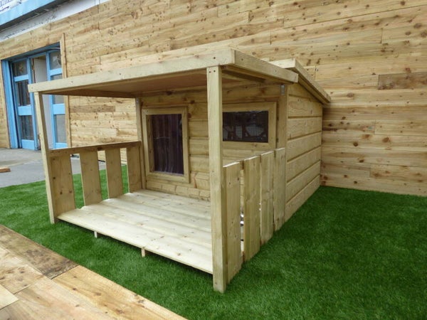 XLarge Insulated Dog House with Porch