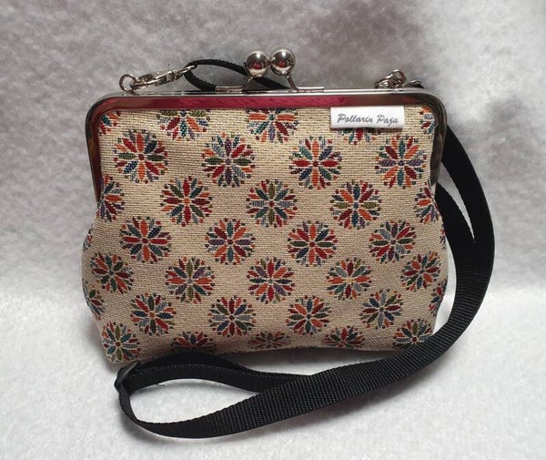 Kukkarolaukku 21 gobeliini kukat