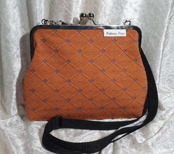 Kukkarolaukku 21 okra