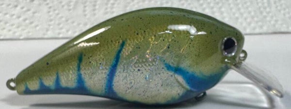 2.5 Holographic square bill