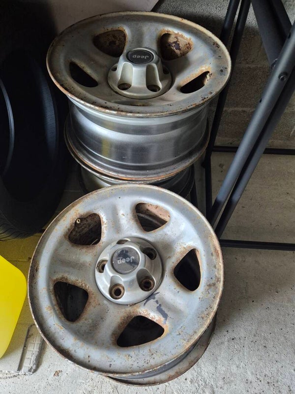 4 JANTES ALUMINIUM JEPP