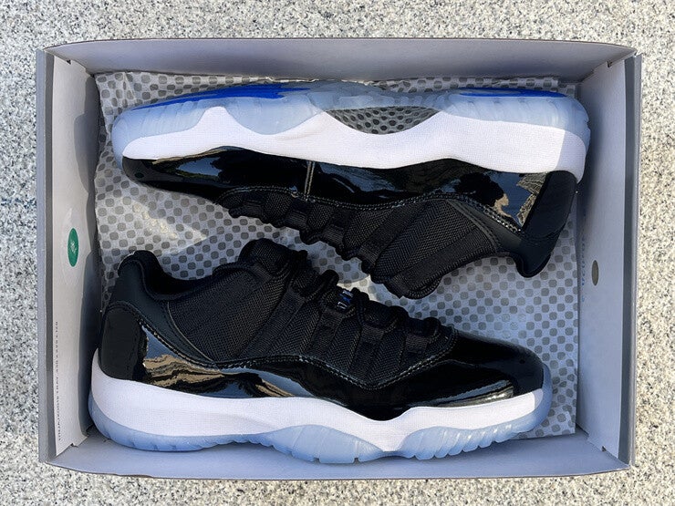Jordan 11 "Space Jam" (Low)
