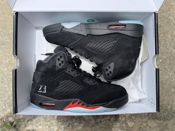 Jordan 5 "Halloween"