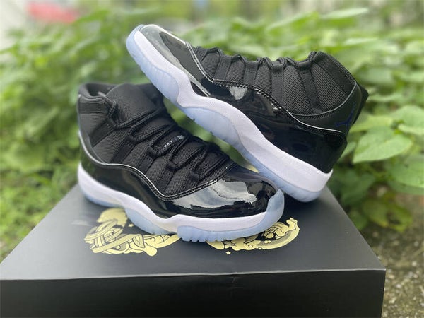 Jordan 11 "Space Jam" (2026)