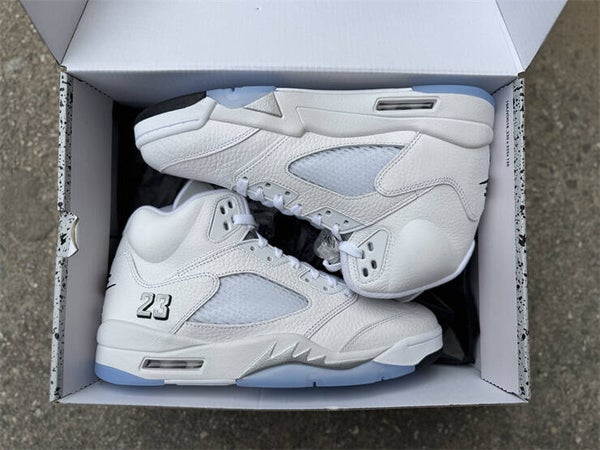 Jordan 5 “Metallic White”