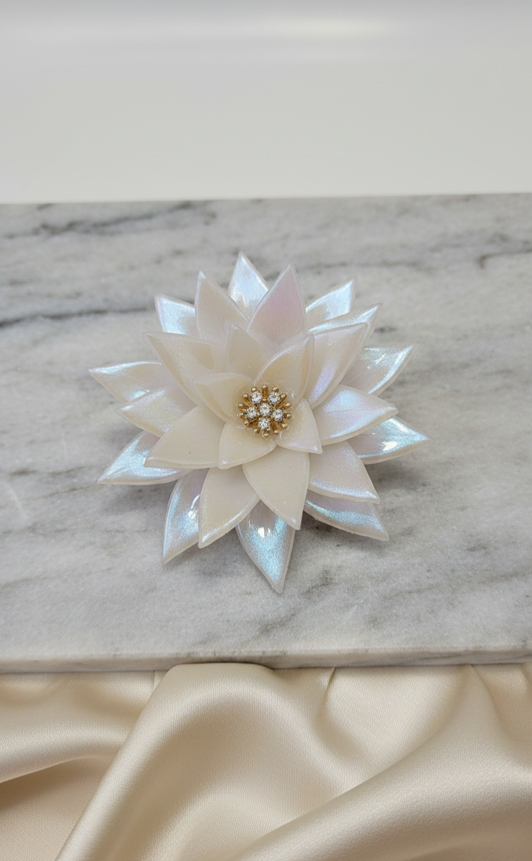 Broche yvory Bloom