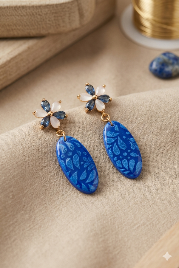 Statement oorbellen blauw bloemen