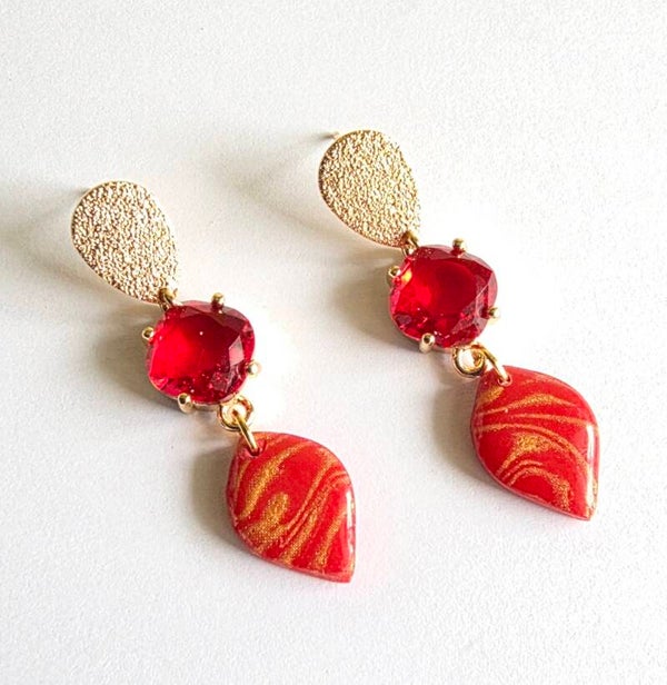 Handgemaakte oorbellen rood - Scarlet Shine
