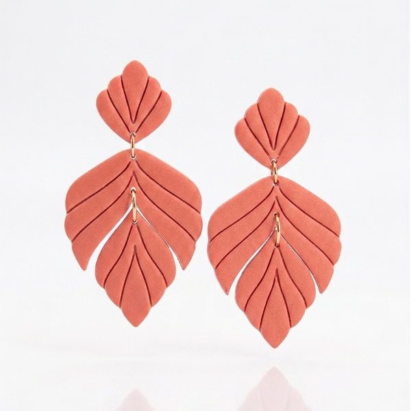 Handgemaakte oorbellen zalmroze - leaf