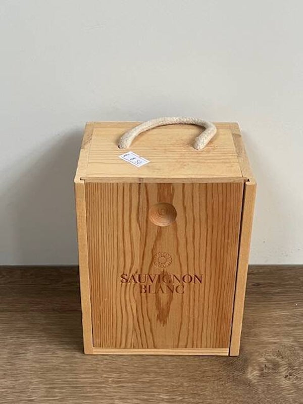 Geurkaars in luxe houten wijnkistje