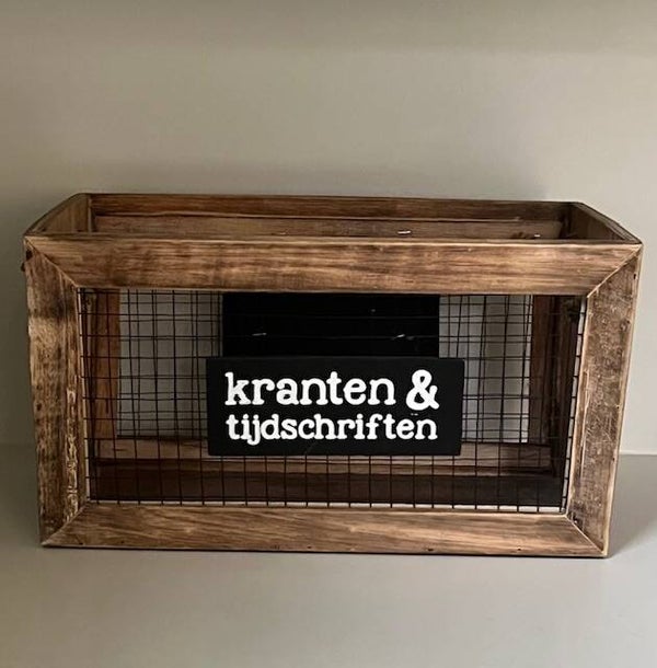 Kranten en tijdschriftenbak