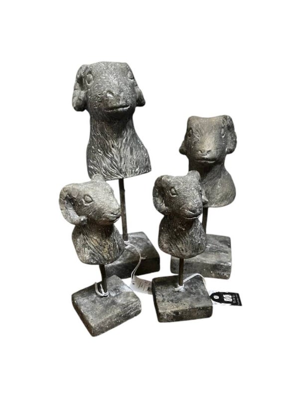 Stenen Ram op voet in drie maten