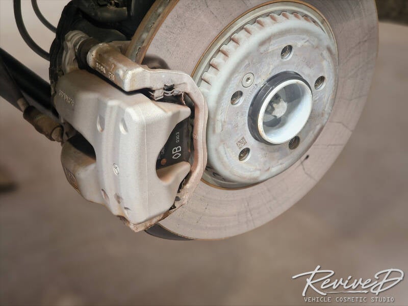 Mercedes remklauwen rood herspoten