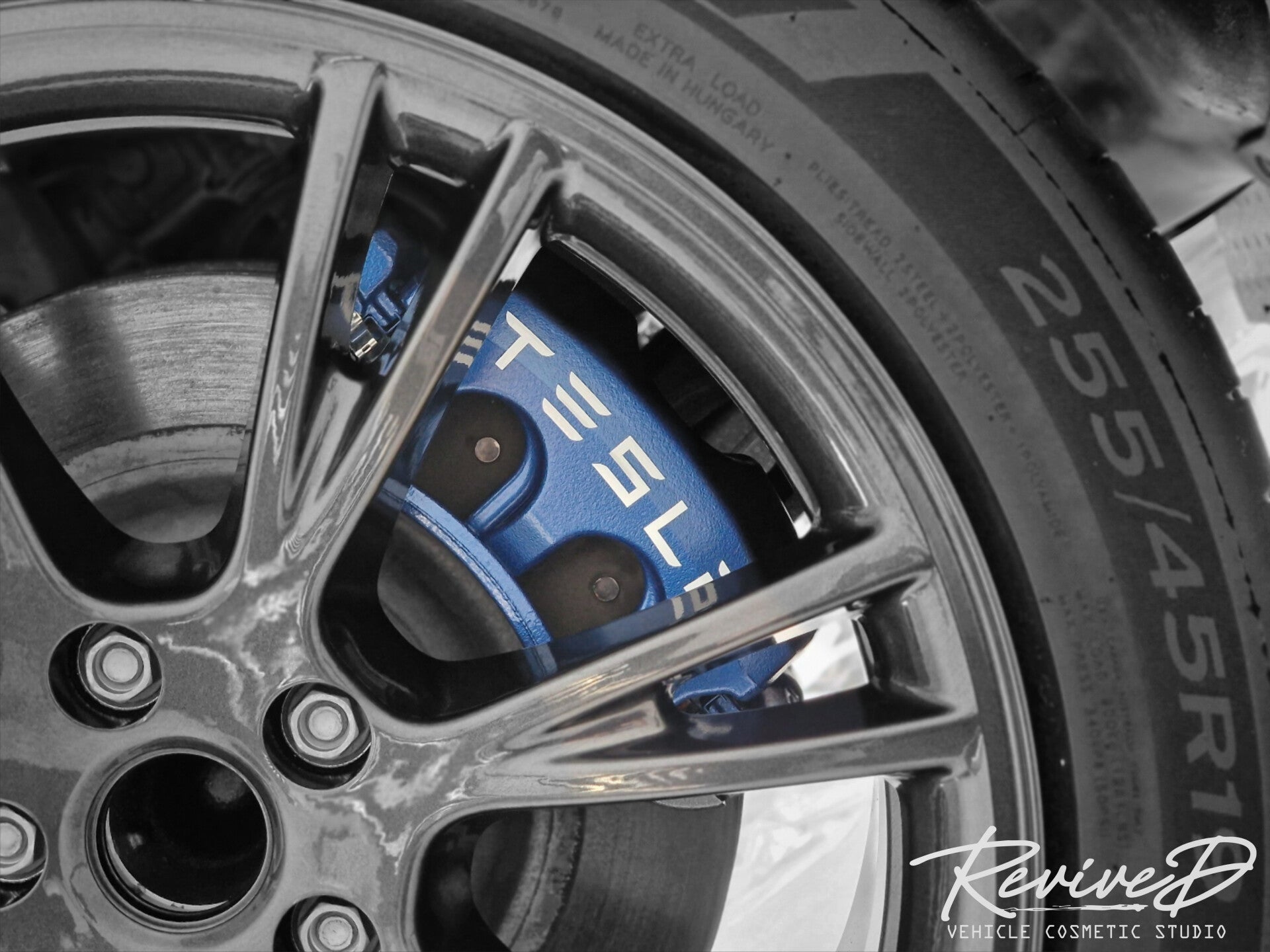 remklauw belettering tesla
