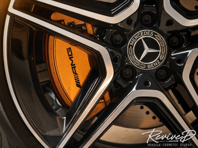 Mercedes carbon ceramic remklauwen laten spuiten REVIVED