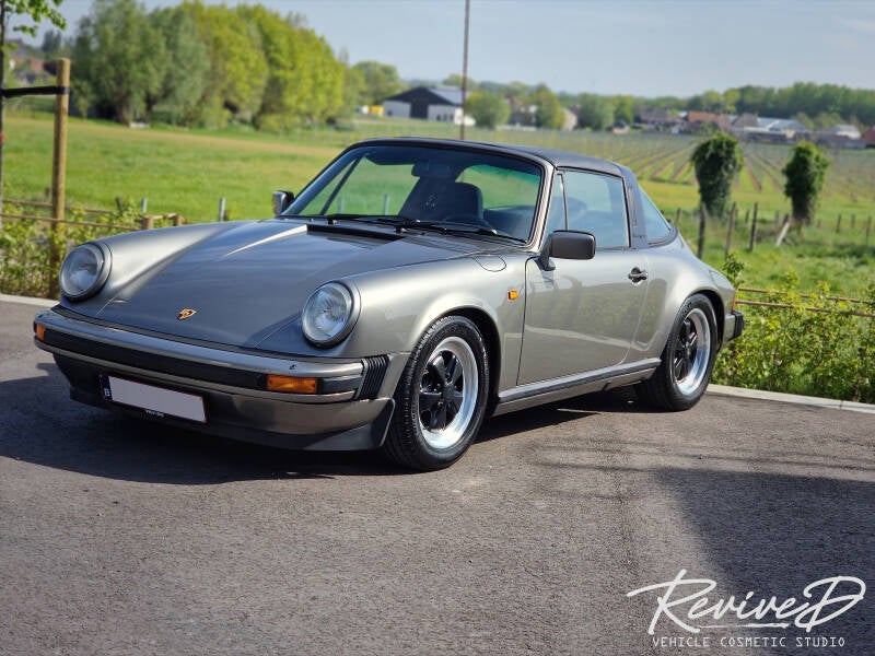 Porsche 911 carrera detailing