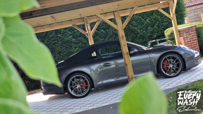 Porsche 911 carrera detailing