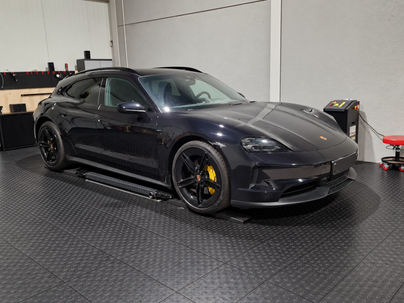 porsche-taycan-4s-10-standard.png