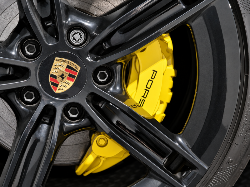 porsche-taycan-4s-5-standard.png