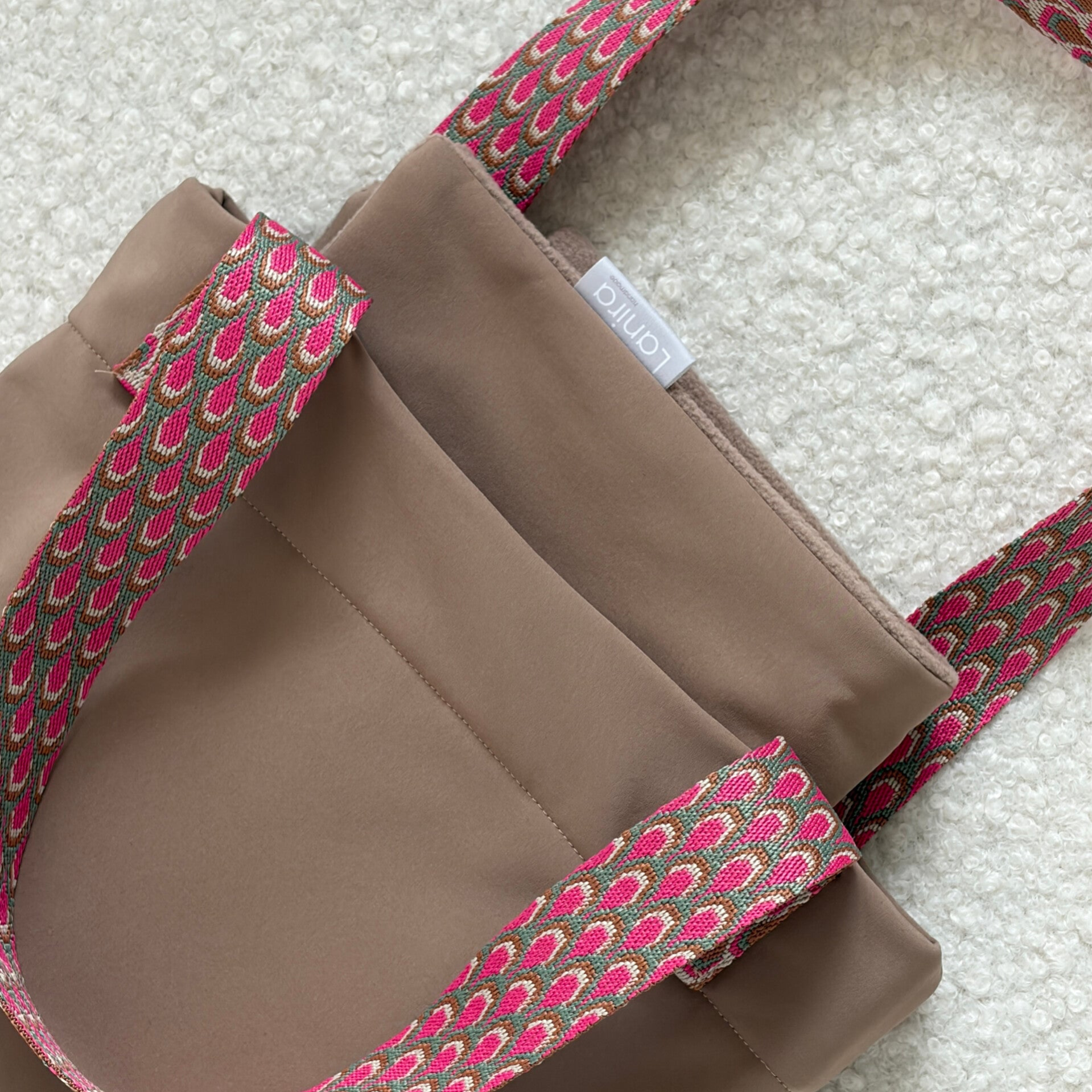 Kleine Hundematte mit Tasche - Softshell (60 x 40 cm)