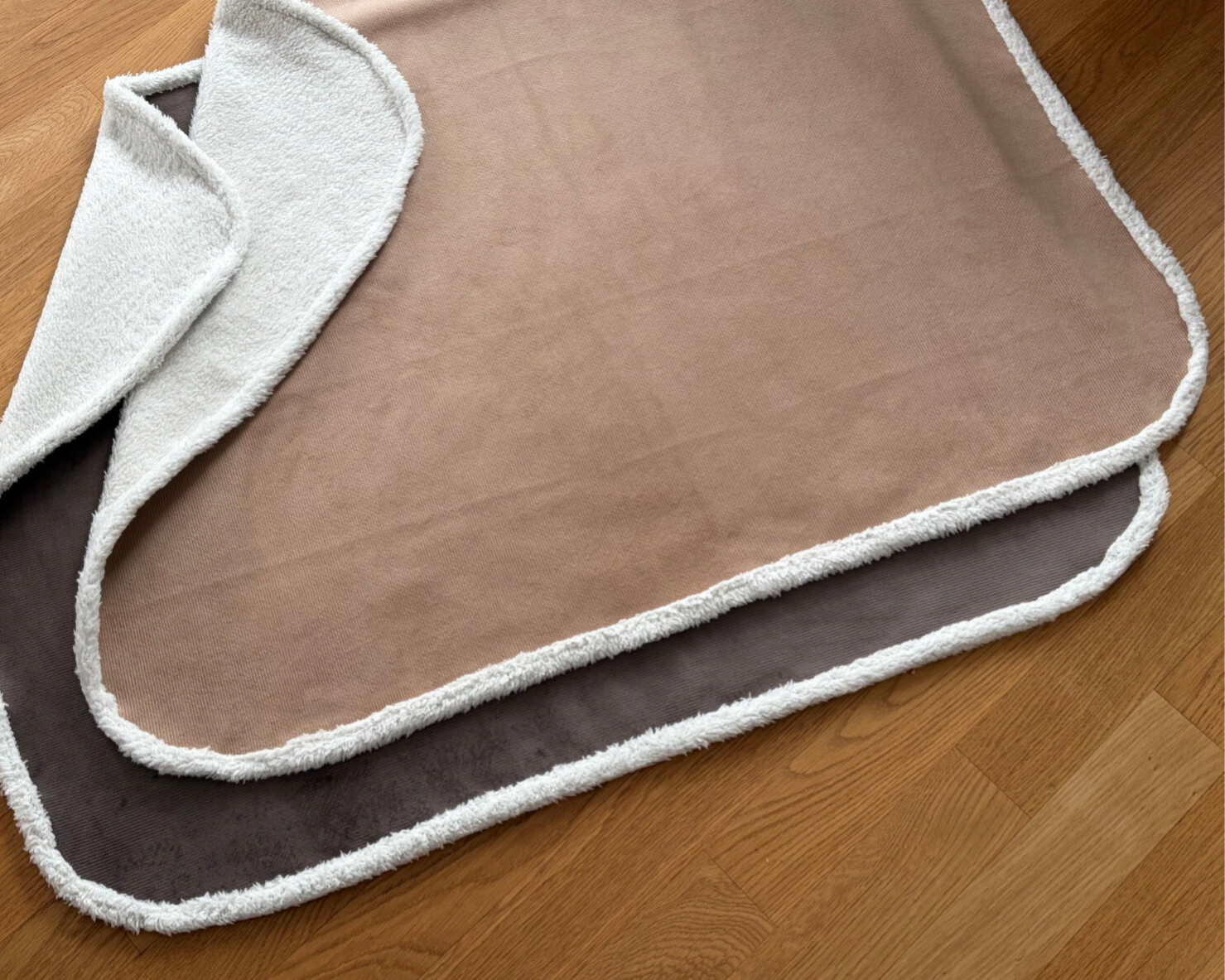 Kleine Hundedecke - Teddycord (90 x 70 cm)