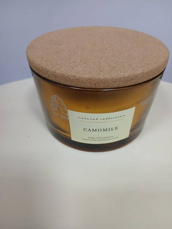 Candela profumata al profumo di camomilla articolo nuovo