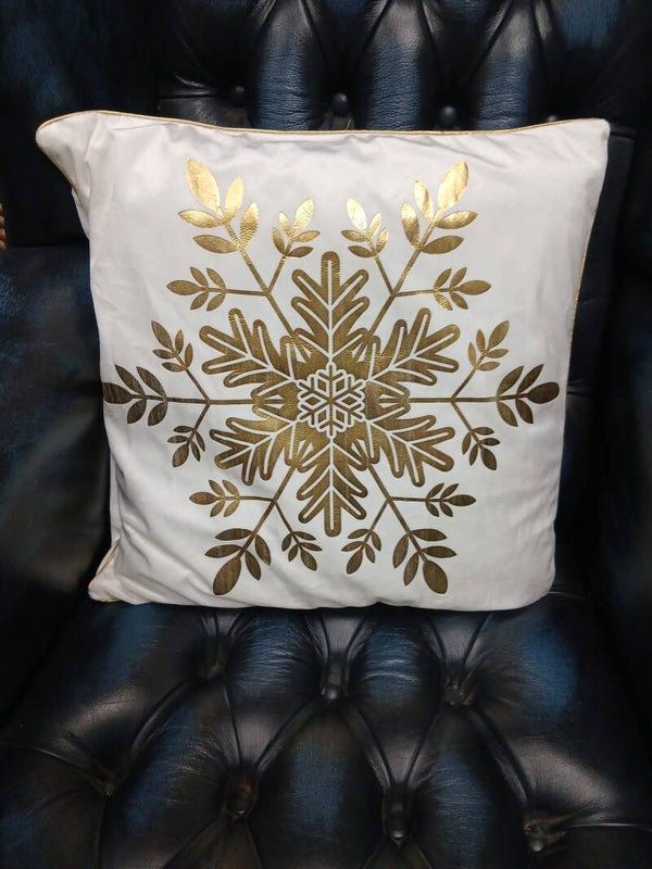 Cuscino Natalizio bianco con fiocco di Neve