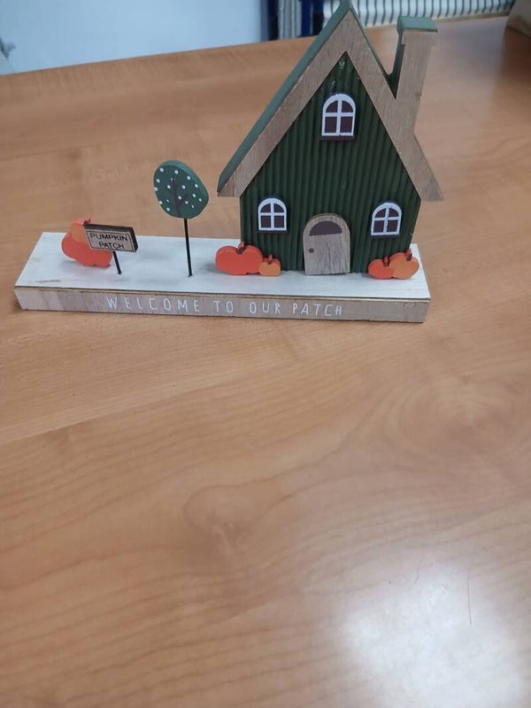 Decorazione casetta in legno con scritte