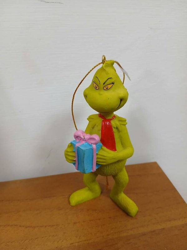 Decorazione per albero del grinch con regalo