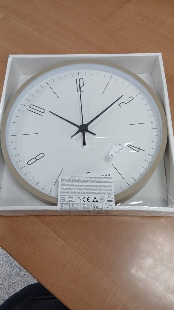 Orologio da parete nuovo