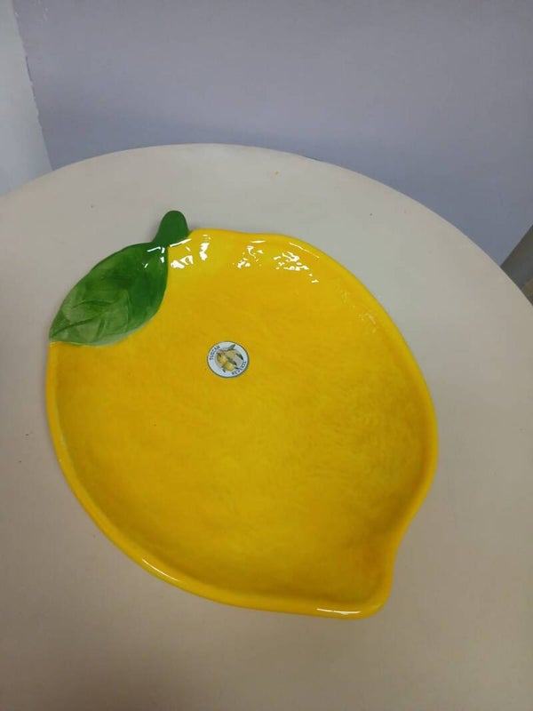 Piatto a forma di limone