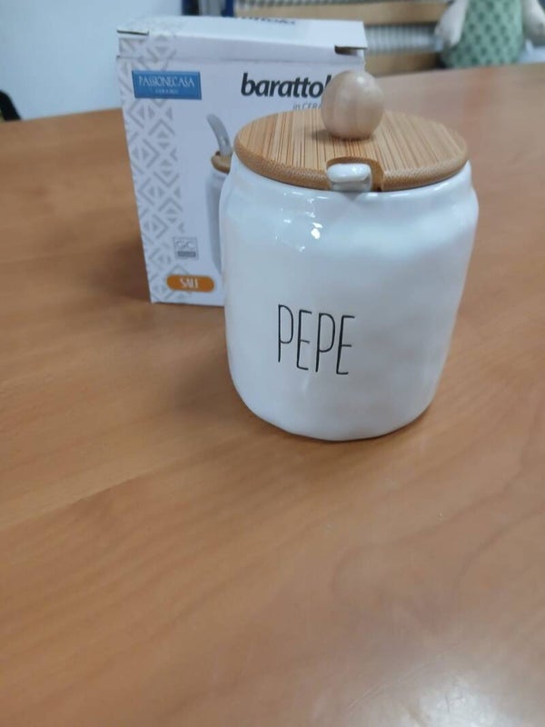 Porta pepe con cucchiaino