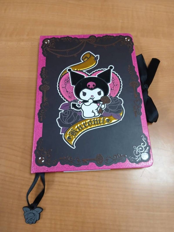 Quadernino con copertina rigida kuromi