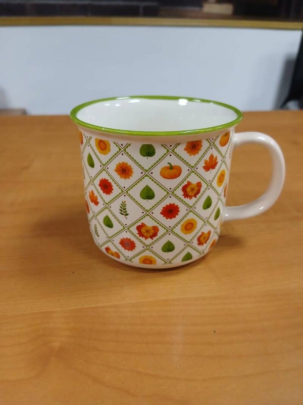 Tazza autunnale con bordo verde articolo nuovo