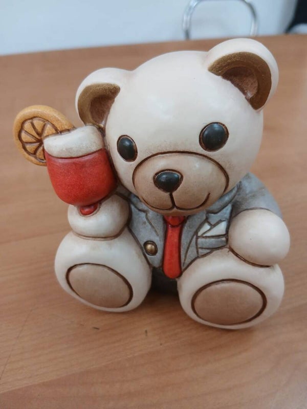 Teddy Italia con lo spritz in mano Thun senza scatola