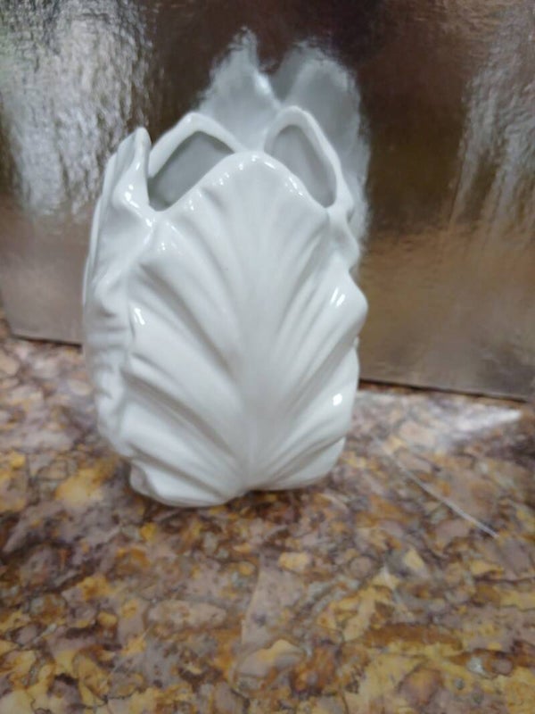Vaso foglia in rilievo