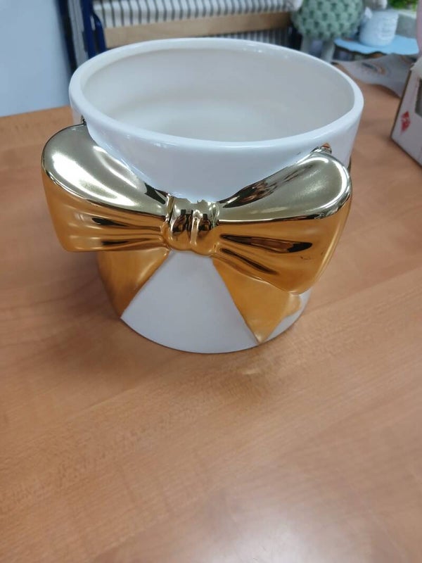 Vaso in coccio con fiocco oro