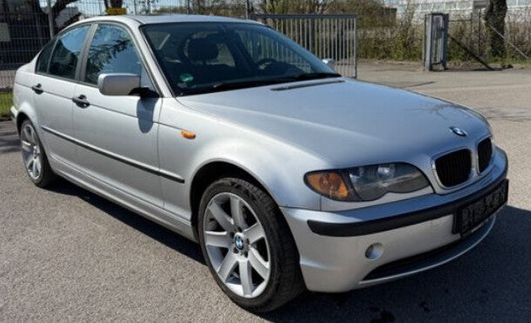 BMW 318 i*STEUERKETTE NEU*KLIMA*TÜV NEU