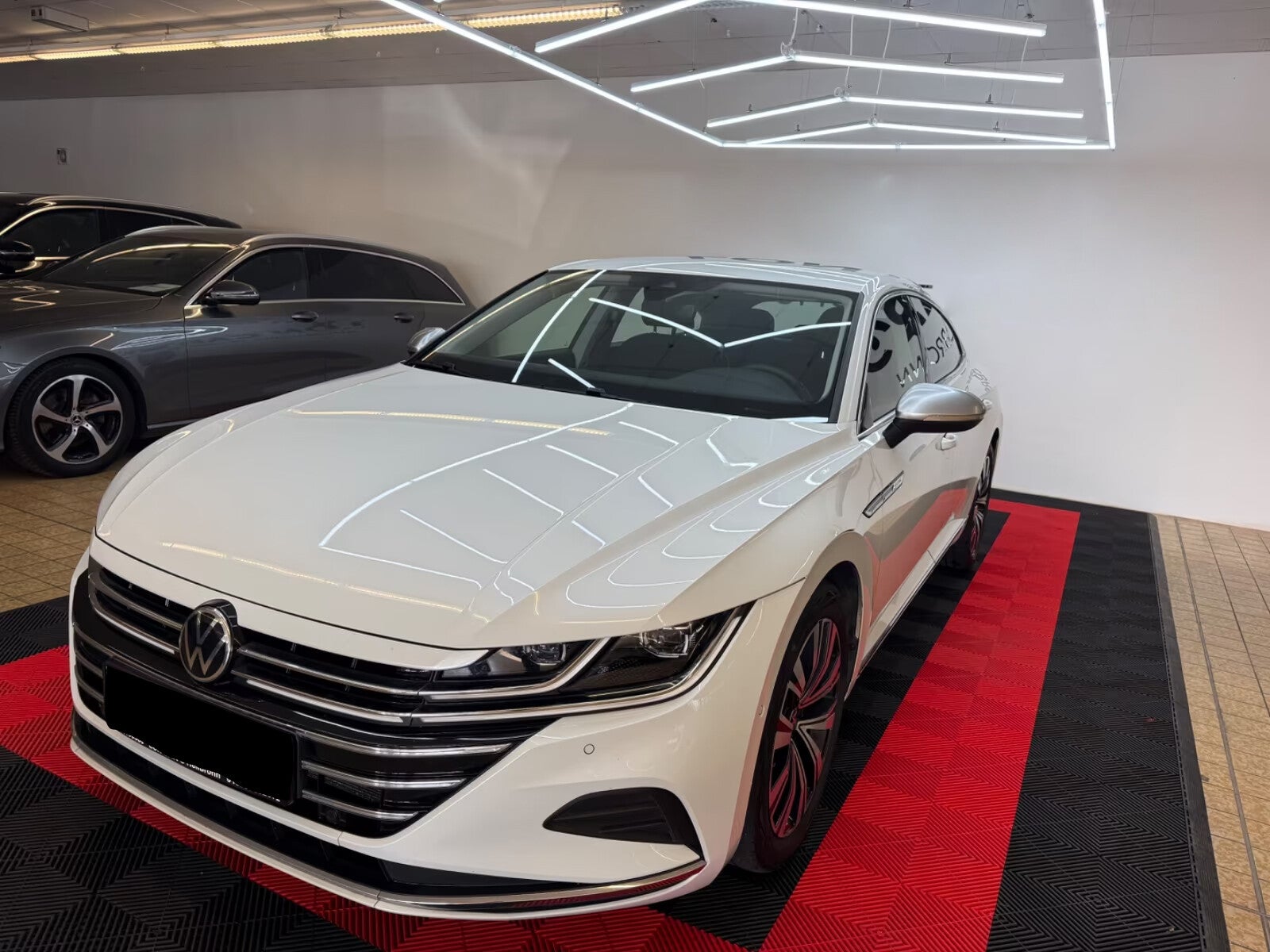 Volkswagen Arteon R-Line/Navi/Led/Leder/HeadUp/Kamera